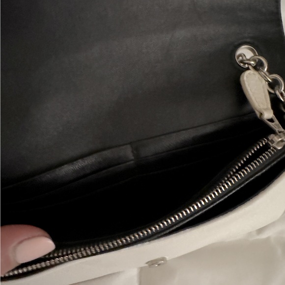 Balenciaga Everyday crossbody chain bag - Picture 7 of 10